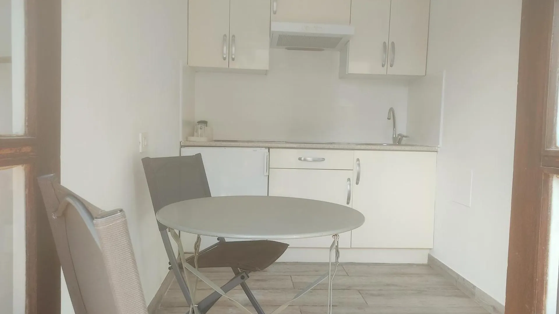 Apartamento Hotel Lauaxeta Mungia